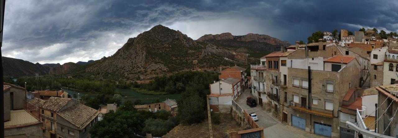 Alquiler En Importante Zona De Escalada !! Daire Camarasa Dış mekan fotoğraf